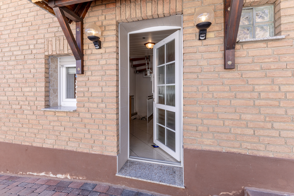 Wohnungszugang 1 