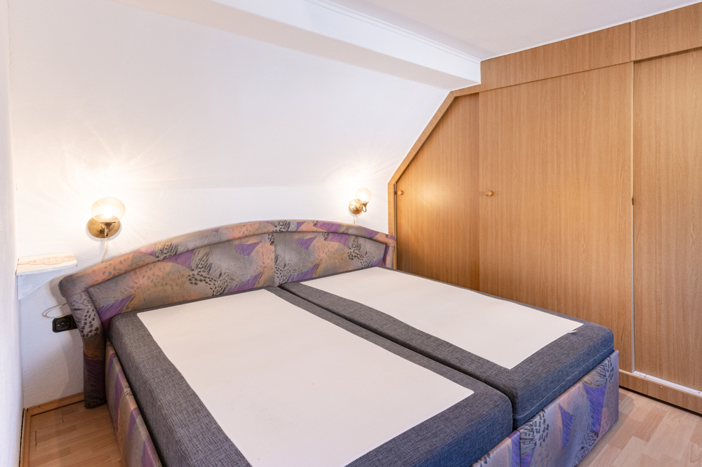 Schlafzimmer 3 DG Wohnung 1