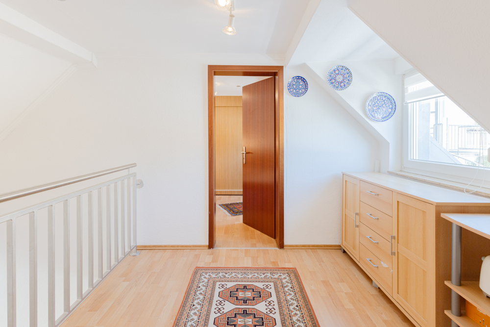Flur DG Wohnung 1